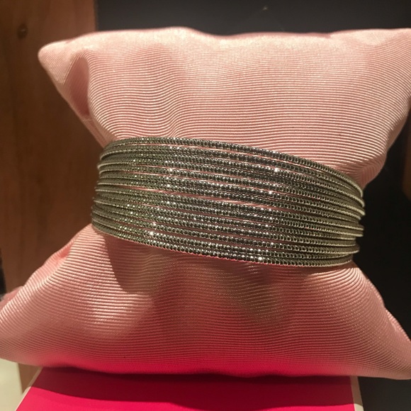 NWOT brushed silver tone bracelet - Picture 5 of 8